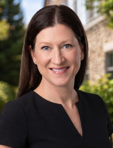 Jacqueline Van Horn Professional Headshot