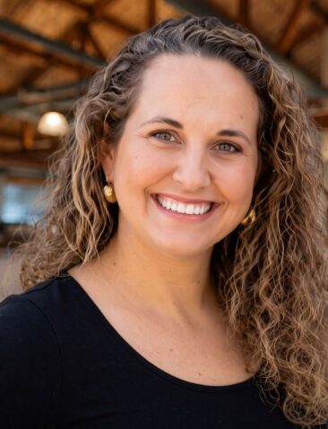 Nicole Biello Professional Headshot