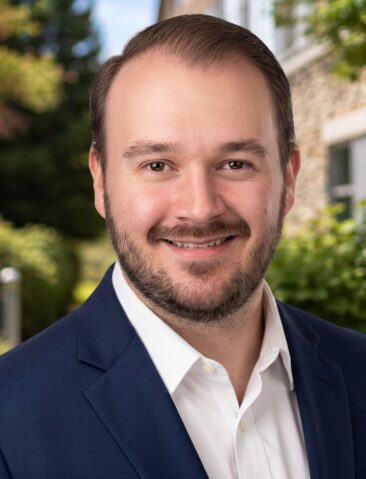 Tyler Ebling Professional Headshot