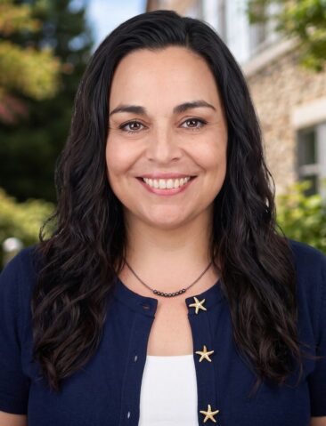 Julie Hamilton Professional Headshot