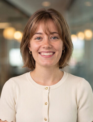 Caroline Hastings Professional Headshot
