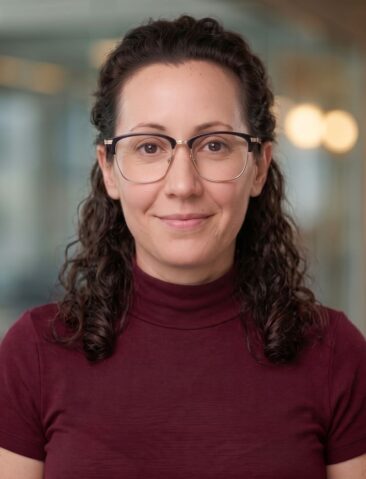 Genna Milles Professional Headshot