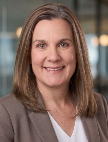 Heidi Richards Professional Headshot